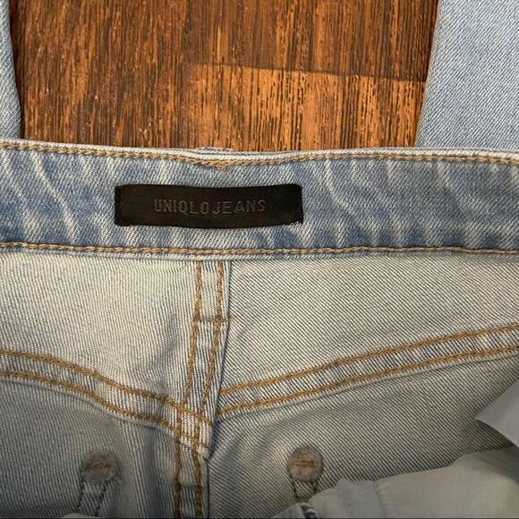 Uniqlo jeans  - Picture 4 of 9